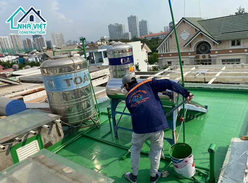 Thi công chống thấm sân thượng bằng sơn Epoxy