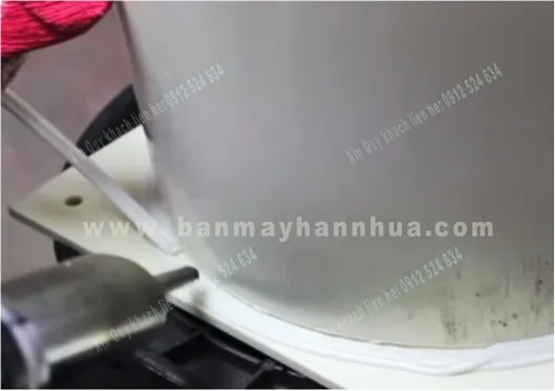 Thi công hàn ống nhựa bằng máy hàn nhựa cầm tay DSH-C