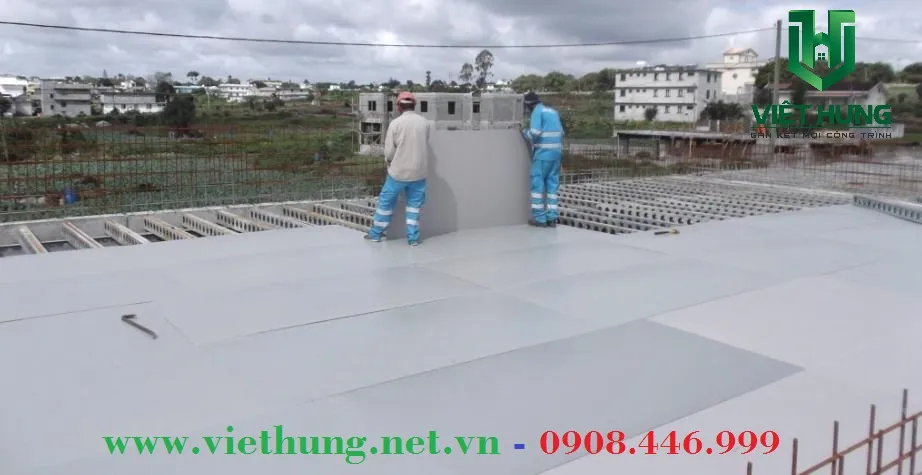 Thi công lắp đặt ván cốp pha nhựa trong xây dựng