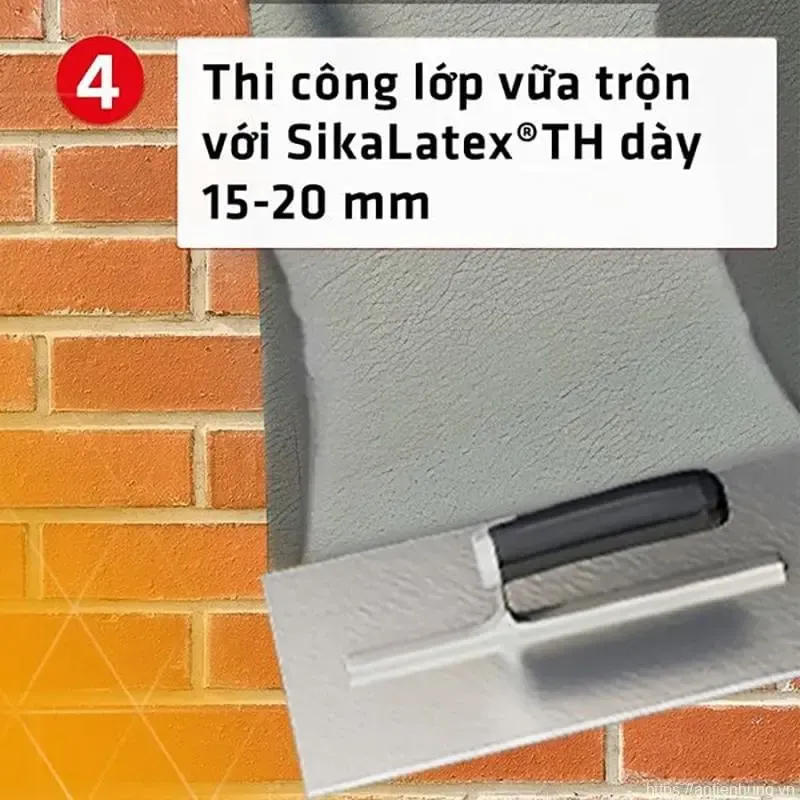 Thi công lớp vữa chống thấm sử dụng Sika Latex TH, đảm bảo độ dày 15-20mm cho hiệu quả tối ưu.