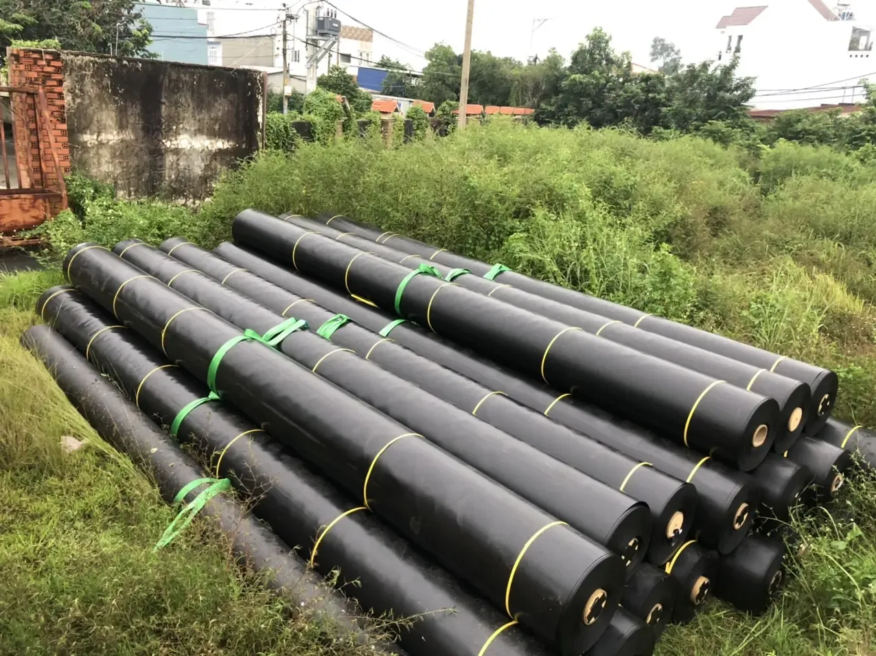 Thi công màng chống thấm HDPE cho bãi chôn lấp rác để phòng ngừa ô nhiễm