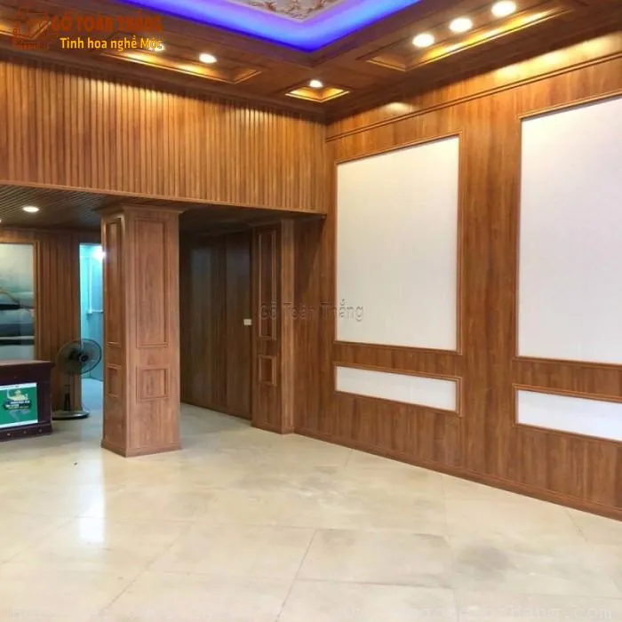 Thi công trần nhựa Nano tạo điểm nhấn ánh sáng