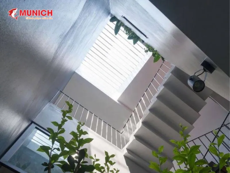 Thiết kế giếng trời mang lại nhiều ưu điểm về ánh sáng và không khí.