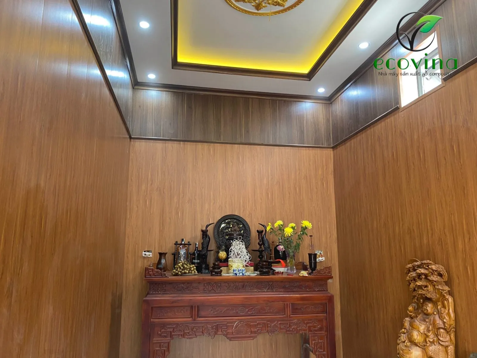 Thiết kế nội thất hiện đại với tấm ốp tường nhựa Nano Ecovina màu sáng, mang lại cảm giác rộng rãi, thoáng đãng.