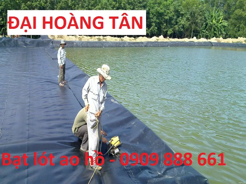 Trải bạt HDPE cẩn thận