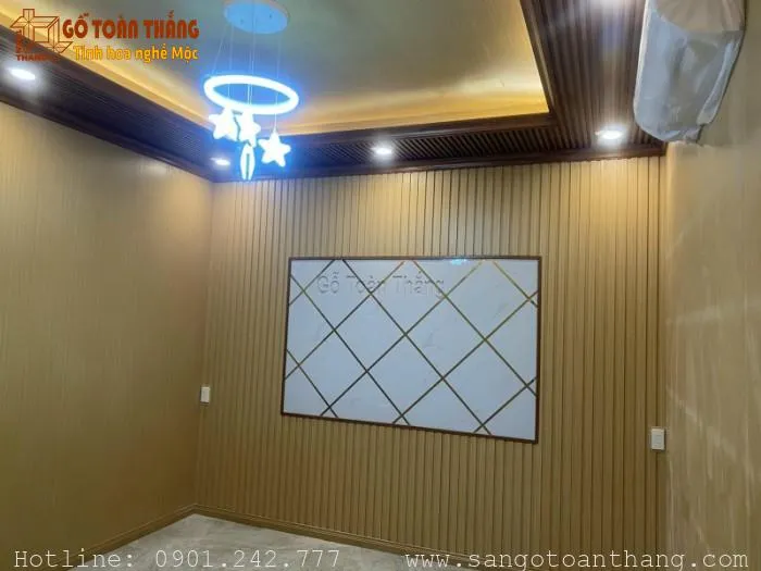 Trần nhựa Nano phòng ngủ với họa tiết nhẹ nhàng