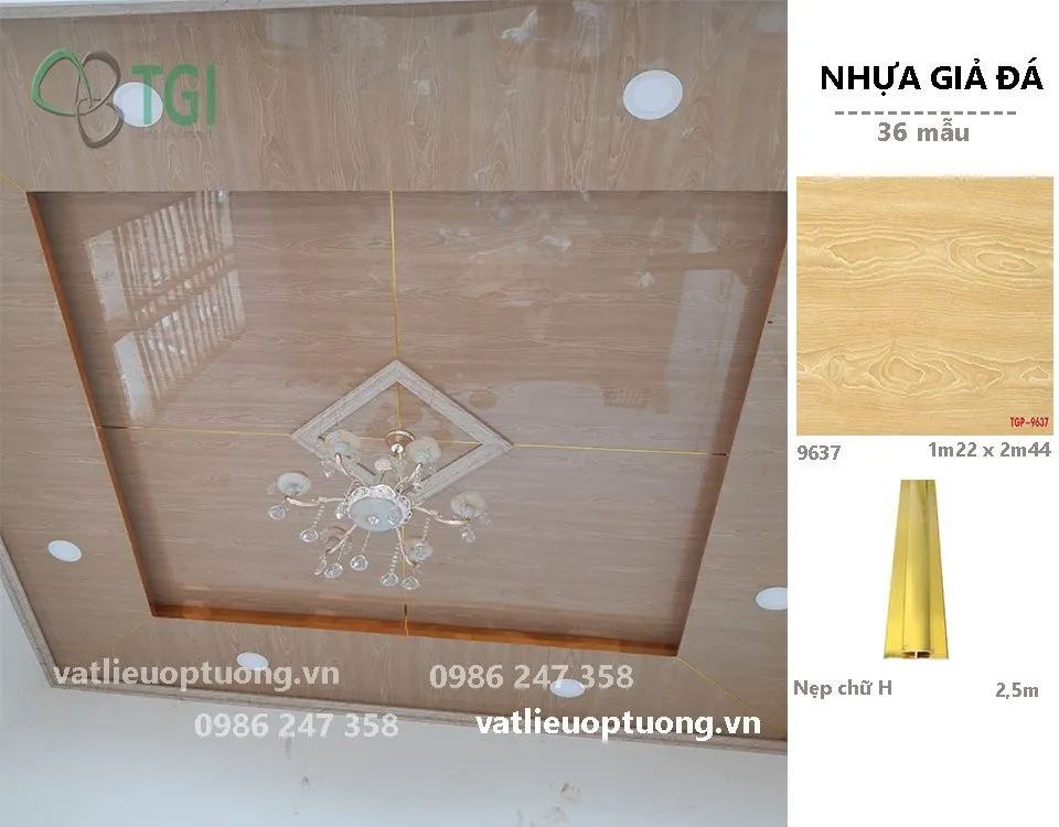 Trần nhựa PVC giả đá tông màu ấm, mang lại cảm giác ấm cúng cho phòng ngủ.