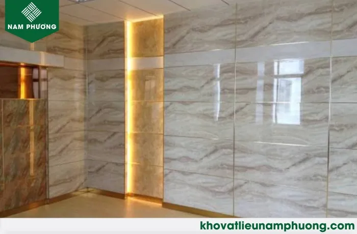 Trang trí tường sảnh bằng tấm nhựa PVC vân đá