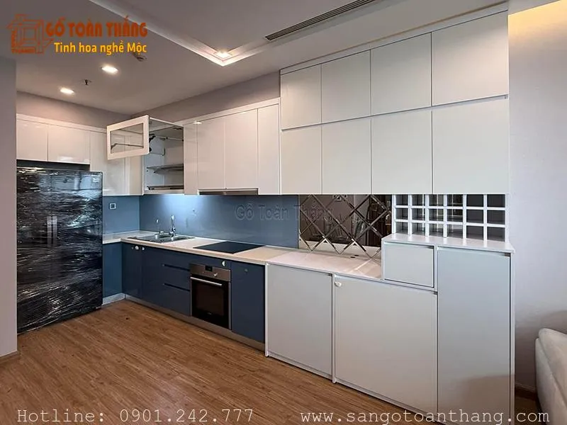 Tủ bếp làm từ ván nhựa chịu nước Picomat hiện đại