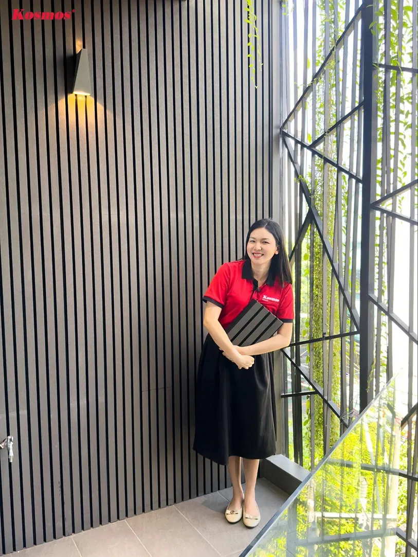 Tường ốp tấm lam sóng gỗ nhựa