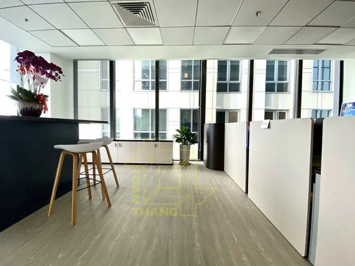 Ứng dụng sàn nhựa giả gỗ trong văn phòng làm việc