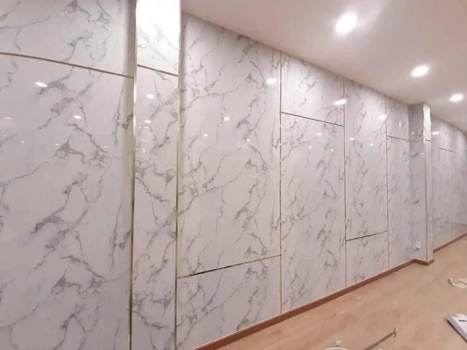 Ứng dụng tấm nhựa PVC vân đá ốp tường nhà tắm, chống thấm tuyệt đối