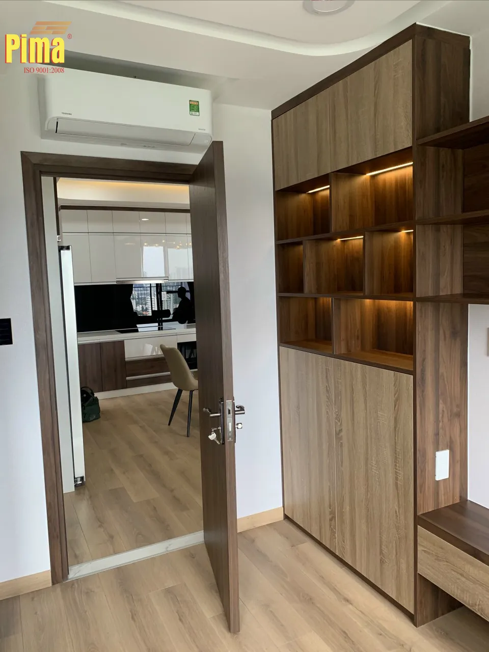 Ứng dụng tấm Pima trắng trong nội thất văn phòng