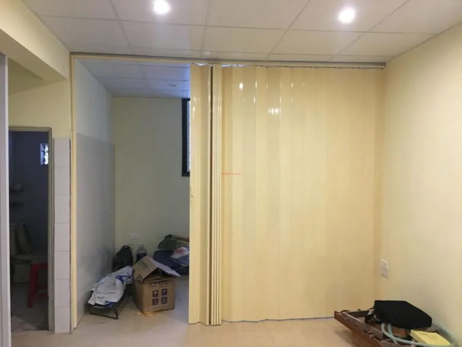 Vách ngăn nhựa PVC trong không gian văn phòng cần được lựa chọn kỹ càng