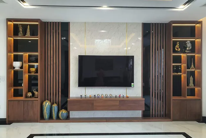 Vách tivi lam sóng nhựa đẹp với thiết kế đối xứng