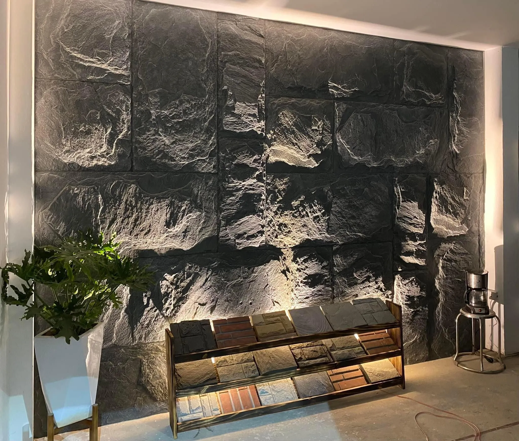 Vách tường trang trí nội thất sử dụng tấm ốp PU foam giả đá