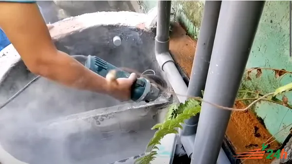 Vệ sinh bể cá trước khi chống thấm