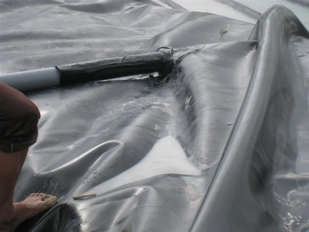 Xử lý chi tiết ống bằng máy hàn đùn nhựa HDPE